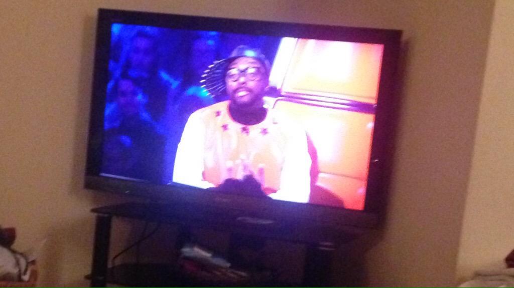 lillieeeeeeeee's tweet photo. @iamwill i.am.watching.you http://t.co/zLlaZy05IE