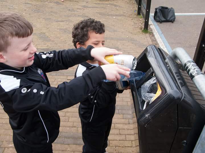 MeyerRon's tweet photo. Morgen, de 1e editie van @Koempelcup. Met panna's, mooie buurtbijdrages èn (mini)Koempels. #Koempelcup #Heerlen http://t.co/XO2Nj8hVfq