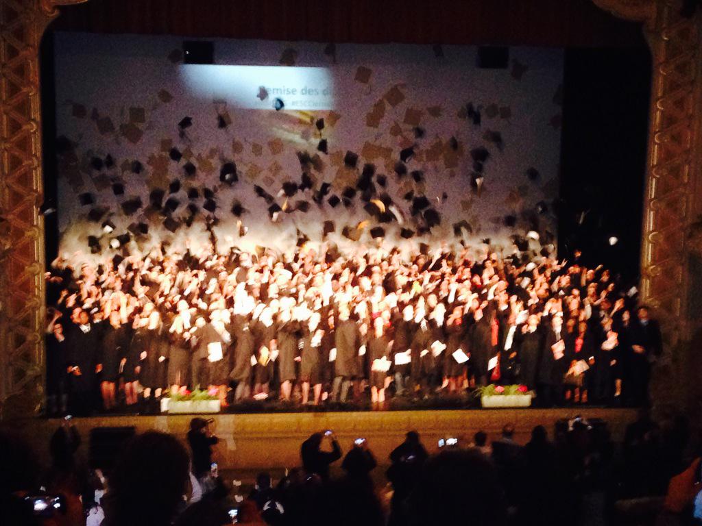 BdeEscClermont's tweet image. Un grand BRAVO à tous! @ESCClermont  #ESCClermontGALA2015