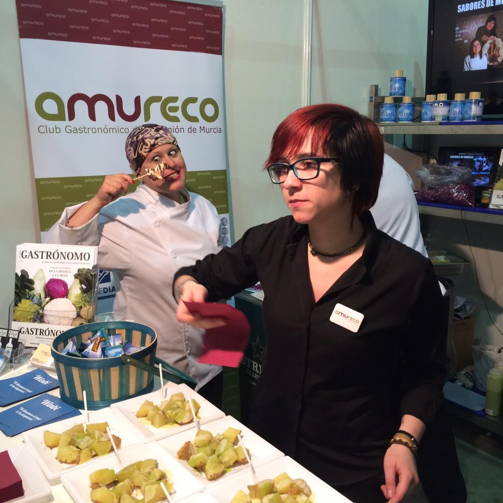 amurecoMurcia's tweet photo. Seguimos en #GastroTourÁguilas disfrutando y poniendo tapas ricas http://t.co/QLTzoxwSxb