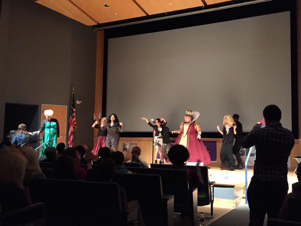 RWUSAGA's tweet photo. The evolution of drag #TrueColors #TrueColors22 http://t.co/wPron4nDIS