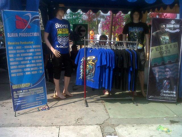 Mampir yuk ke Booth <a href="/konveksicirebon/">Konveksi&KaosCirebon</a> <a href="/djavaproduction/">djavaproduction</a> di Halaman #Ramayana Plered / #CirebonSquare #Cirebon #Viking