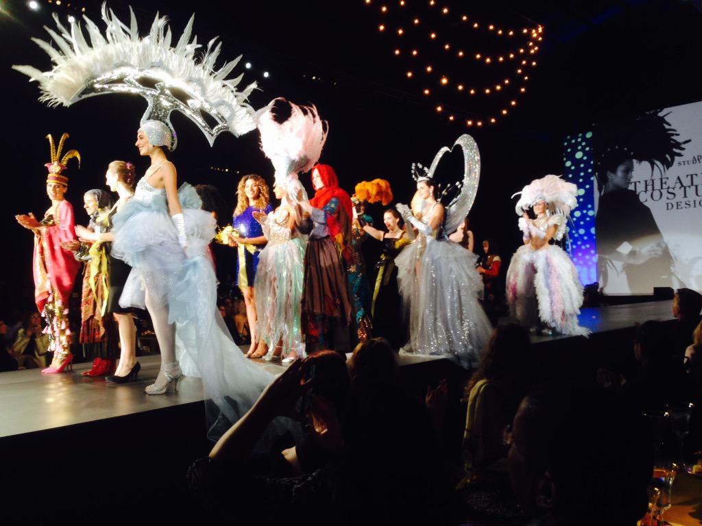 KNXDickHelton's tweet photo. @FIDM students show their ShowBiz work at #DebutShowcase15 http://t.co/w2rfKKIrfA
