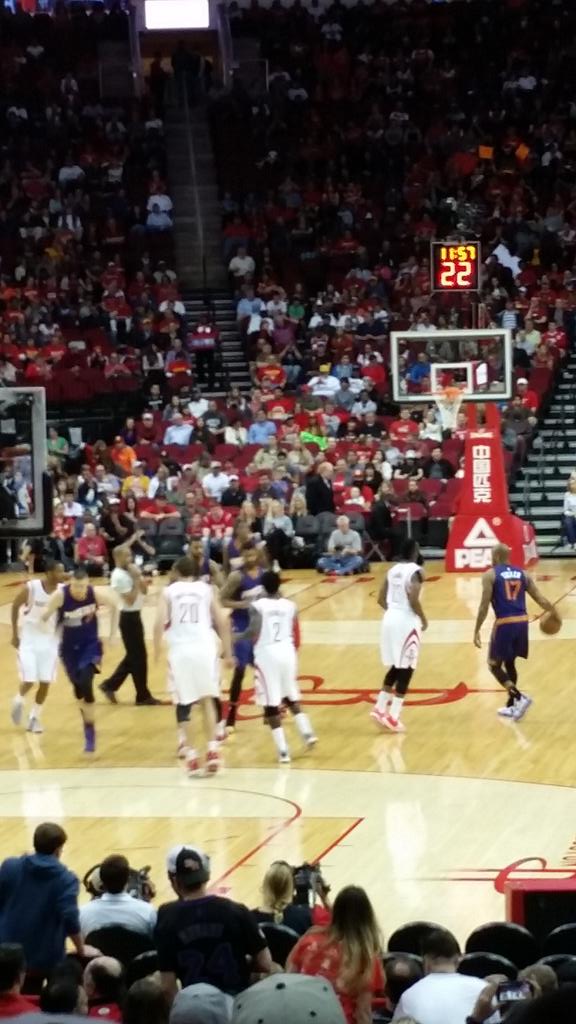 MarshallonMics's tweet image. We was too close at the game tonite lol jk #NotCloseEnough