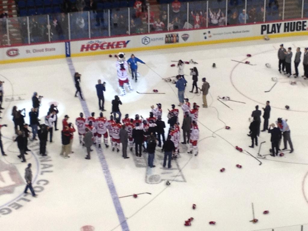 TheNCHC's tweet image. .@MiamiOH_Hockey enjoying their victory lap as NCHC #FrozenFaceoff champions