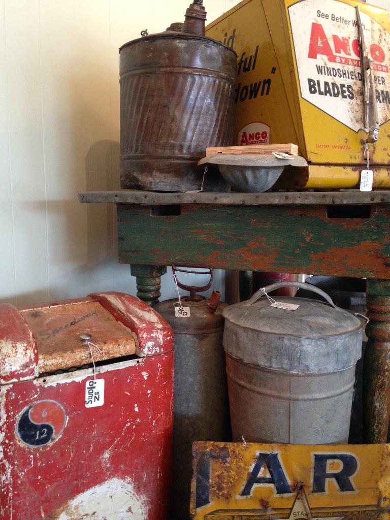 studiozg's tweet photo. Looking for something eclectic? Stop by Studio ZG in Bay City, Texas. Offering some funky fresh style! #hipshit http://t.co/3vnxCsMUDQ
