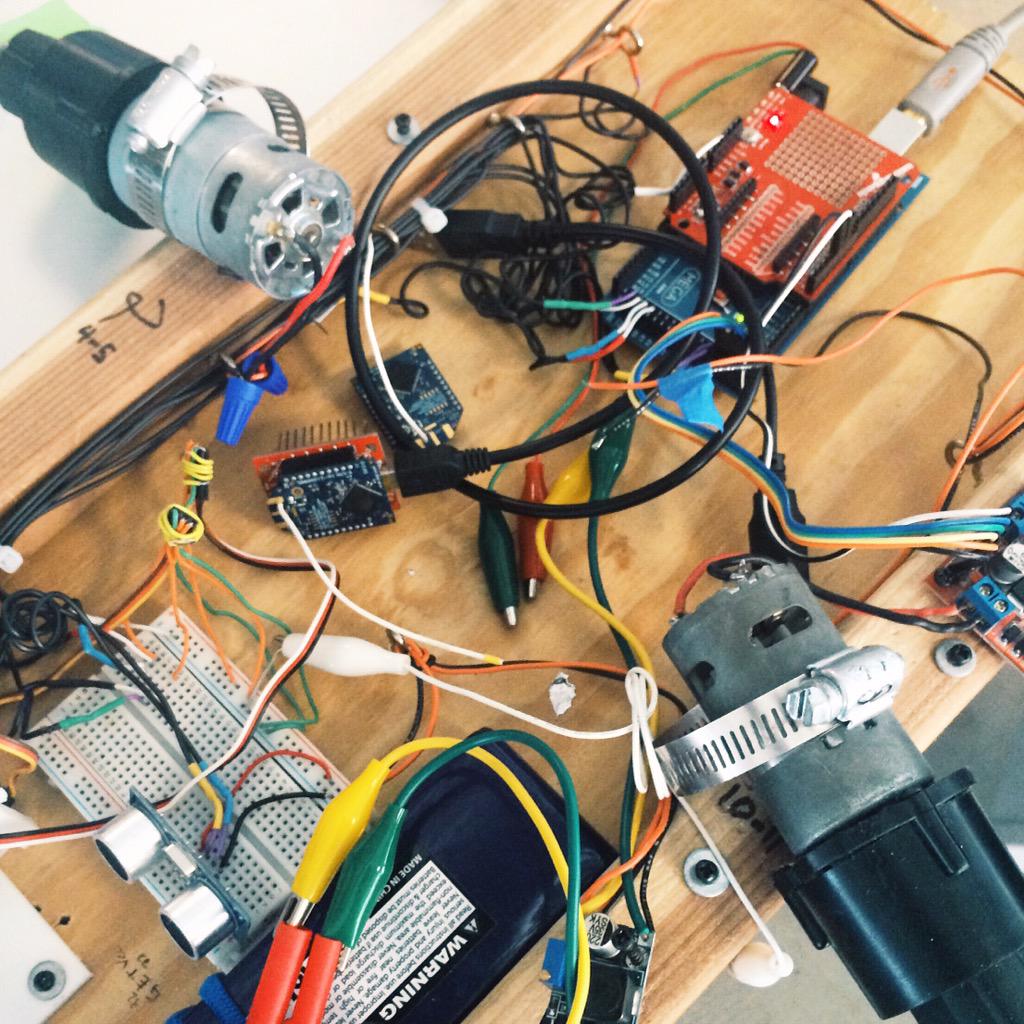 JasonOkuma's tweet image. RT @_rhubarbstudios: Maker-tastic. #hardwareweekend #hacktothefuture @hacksterio