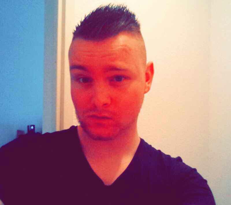 DJNevilGreenz's tweet photo. Catch me every Monday on @RevulsionFM from 19' to 20' and on @invadersstation every Tuesday from 21' to 22' (CET) http://t.co/Emch45ZB0W