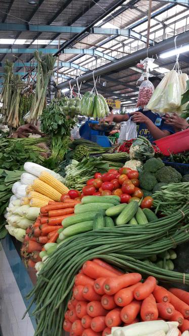 Fresh vegetables at the BSD pasar modern. Grocery time!