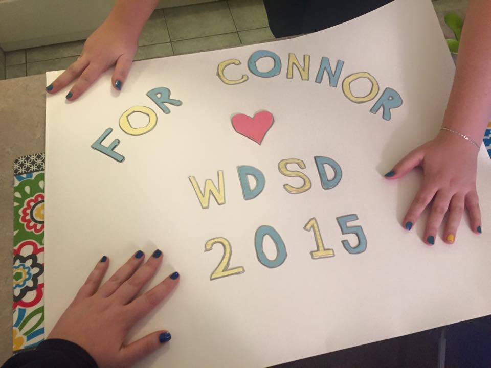 OneMessyMama's tweet photo. For Connor on #WDSD15 - Love Sarah and Mary in Kingston, ON #bluenailcrew #SeeTheAbility http://t.co/BjWUJITGXi