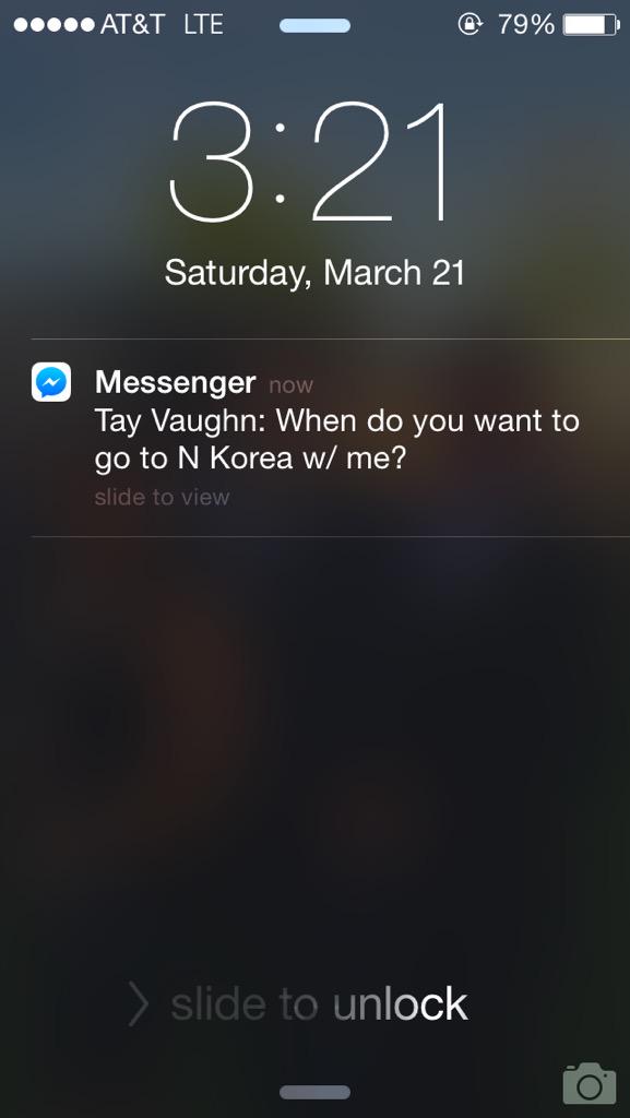 chinaboytellem's tweet photo. My Auburn, WA friend's texts vs my LA friend's texts. http://t.co/RIZpQjdRDV