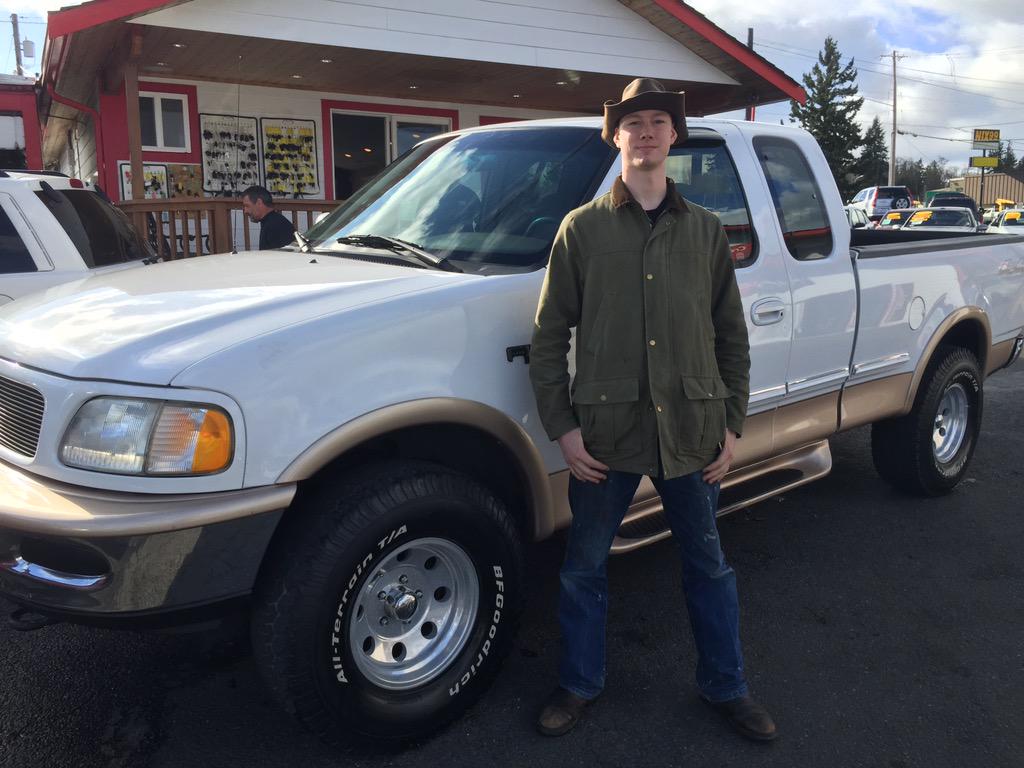 1800Project's tweet image. We love our military service men! Say hello to Ben he's stationed in Bremerton and bought this super nice Ford F-150