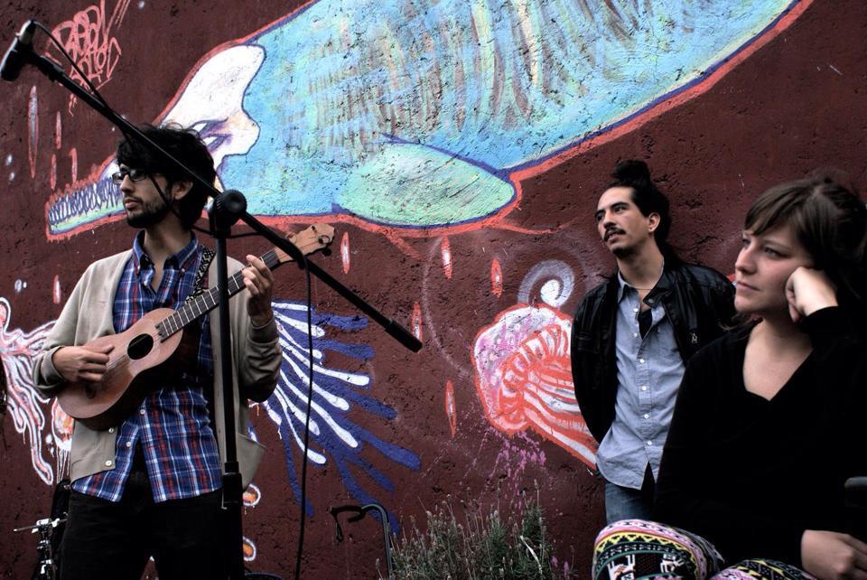 FlordeAcuyo's tweet photo. Contentos de participar en el #FestivalUniónIV @NoEscena @YESIDUDE http://t.co/IhxloNqLeu