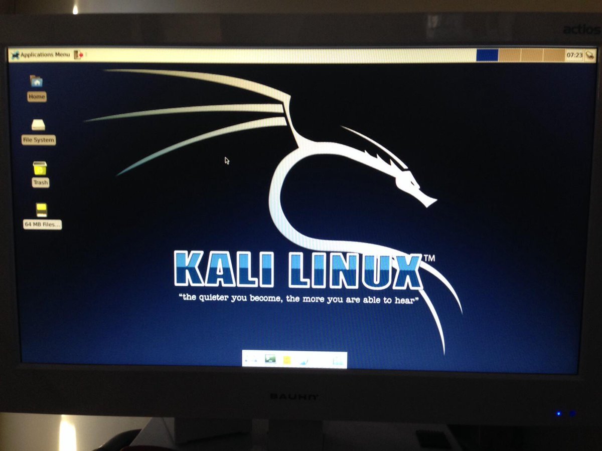Jiffyshop's tweet image. Kali working on the #Raspberry_Pi2 JiffyShop.com.au