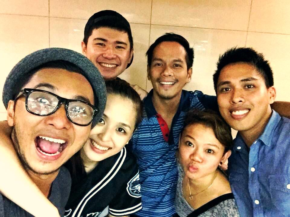 regalfonso_'s tweet photo. WHAT.A.NIGHT. 🌀 #banyolo @RowcPM @xernanalfonso @yoshidayosh_ #toki #kuyapao http://t.co/fKgGB9ZIWv