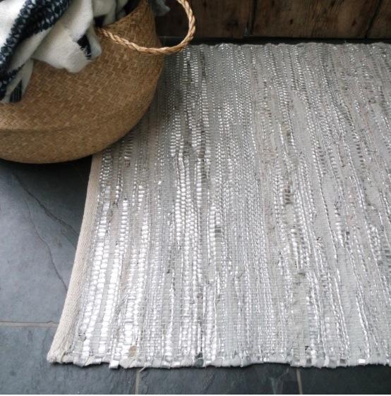 peastyle's tweet image. #quickhomefix For just £26.50, show your floor some love with these fab metallic leather rugs peastyle.co.uk/home-accessori…