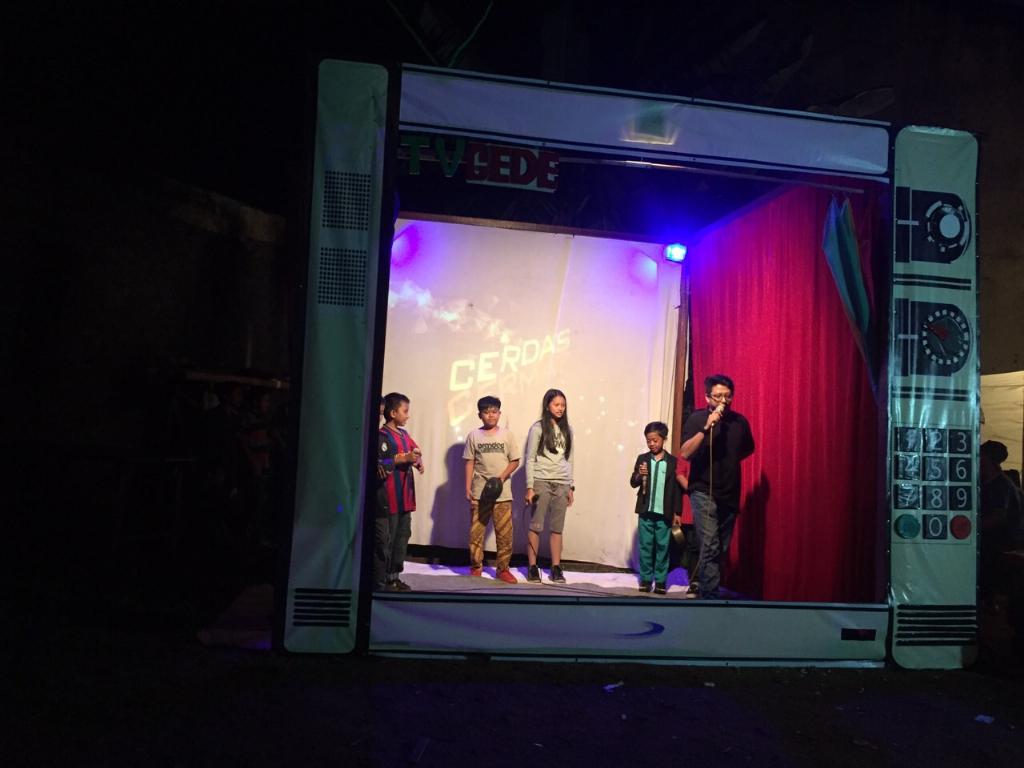 <a href="/Arie_Kriting/">ARIE KRITING</a> Kalo di <a href="/tvkeliling/">TV KELILING</a> ada yang begitu, bisa langsung ditimpuk warga, Kak.