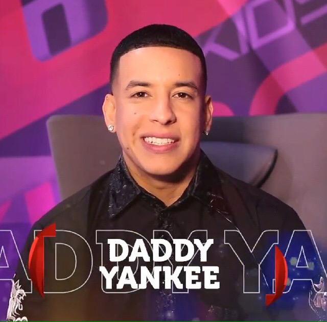 FARRUXMAMADALI3's tweet photo. "@imagenDaddy: #DaddyYankee 💖 https://t.co/I6y3aJkL3r"     somos de calle