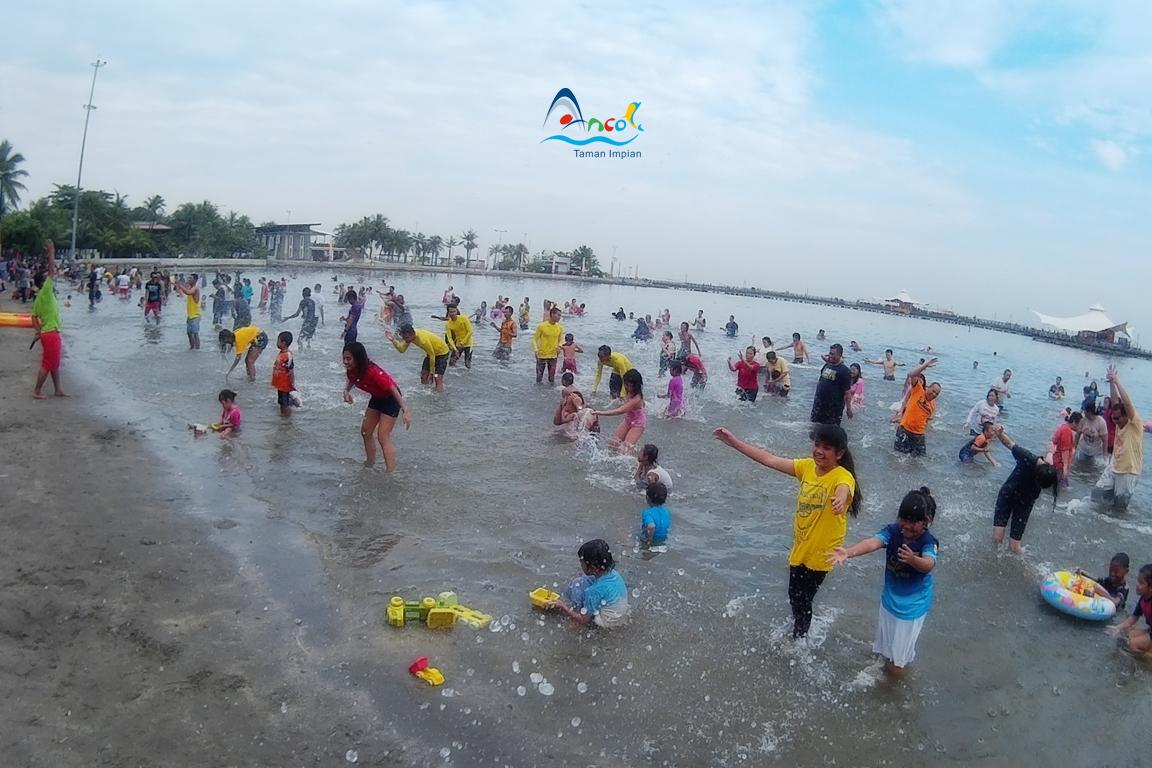ancoltmnimpian's tweet photo. Hari Sabtu &amp; Minggu pagi &amp;sore ya sob, jam 08.00 &amp; jam 17.00 kita seneng2 joget2 bareng di tepi pantai #BeachFunDance http://t.co/9ehSCJoPq9