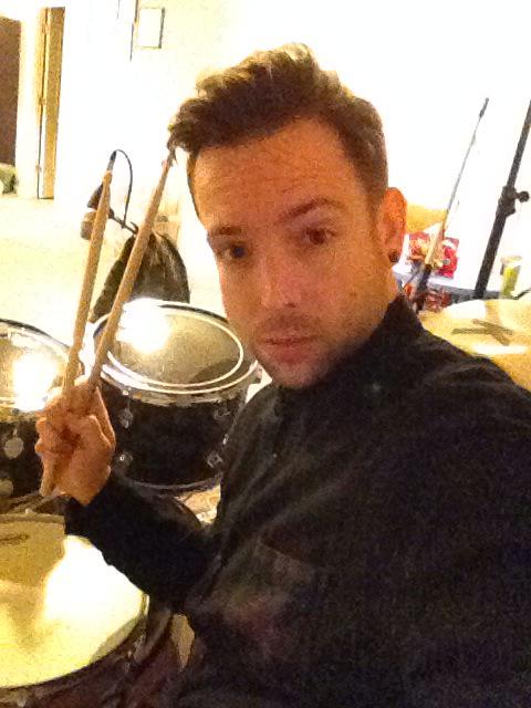 _grace48's tweet image. Come back ? RT @TheBillyMartin: Midnight drum sesh. Making @ButterworthDean proud!!