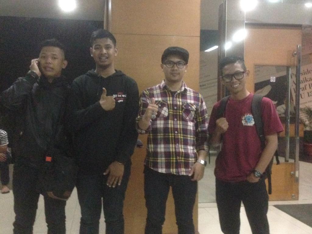 Foto bareng anak closehead