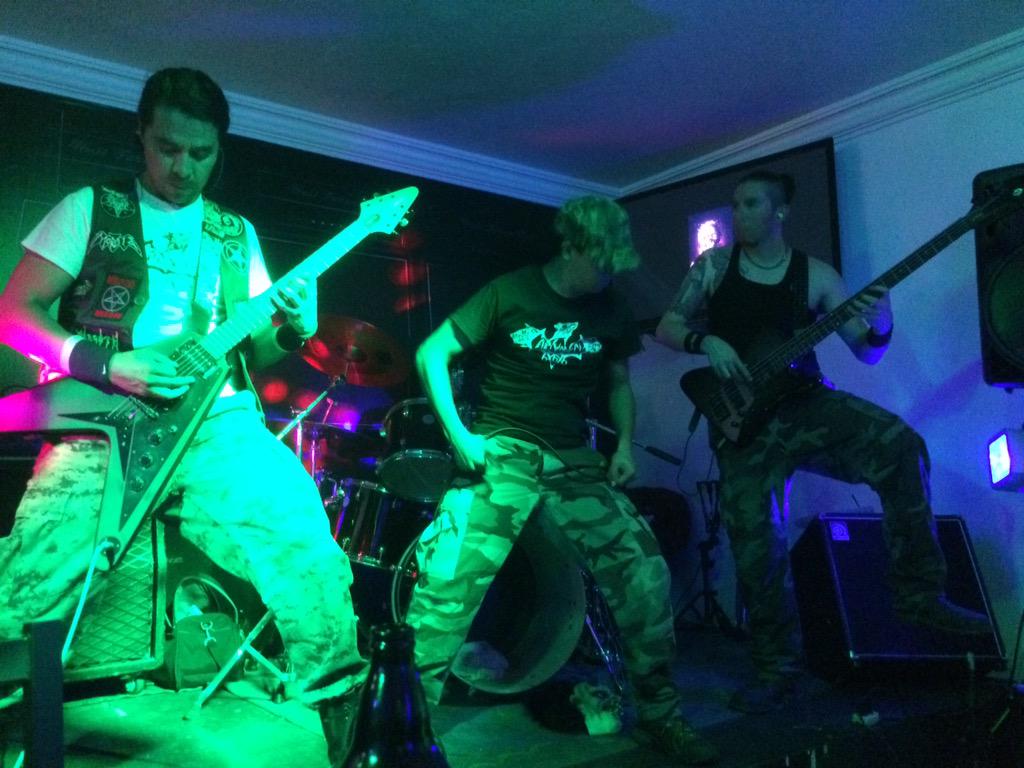 canserberia's tweet image. Great show !!! #hellforceone