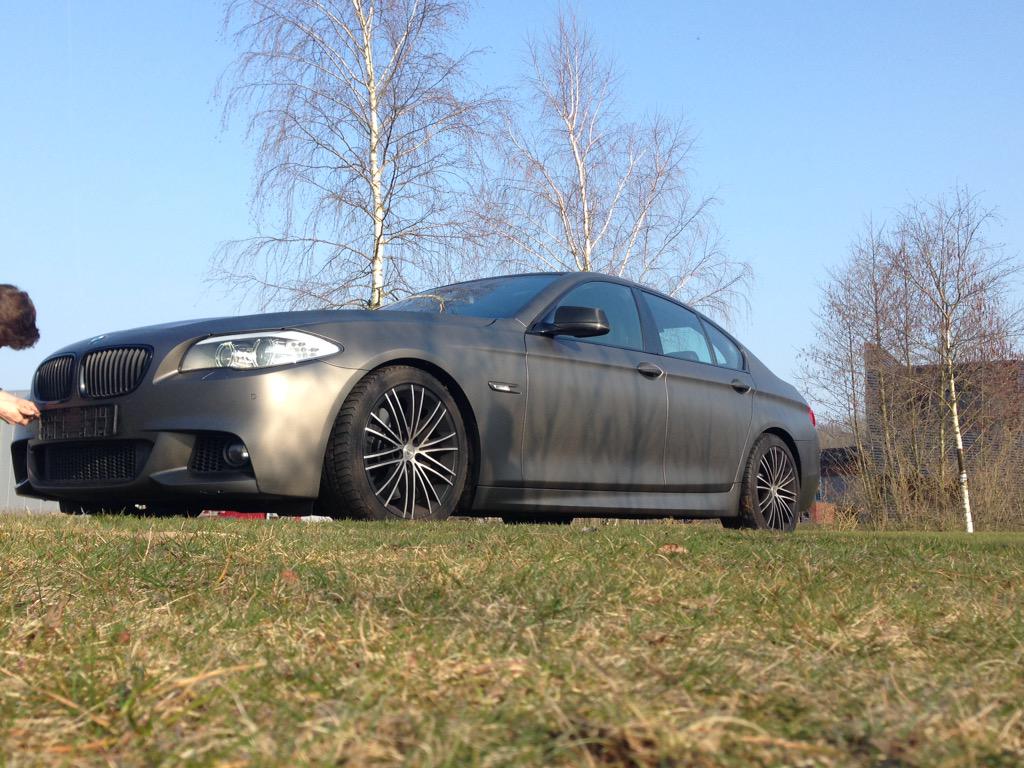 robjabe's tweet image. Van de week weer  2 mooie carwraps afgeleverd #BMW #MercedesBenz  #avery mat zwart en charchol mat