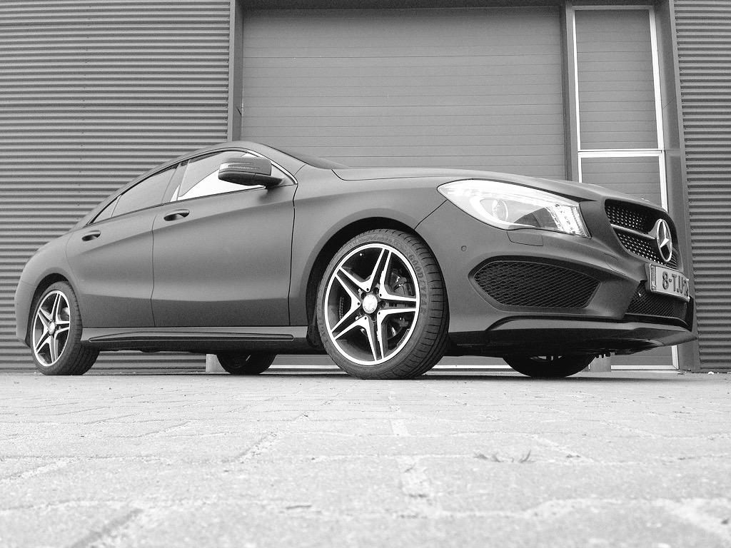 robjabe's tweet image. Van de week weer  2 mooie carwraps afgeleverd #BMW #MercedesBenz  #avery mat zwart en charchol mat