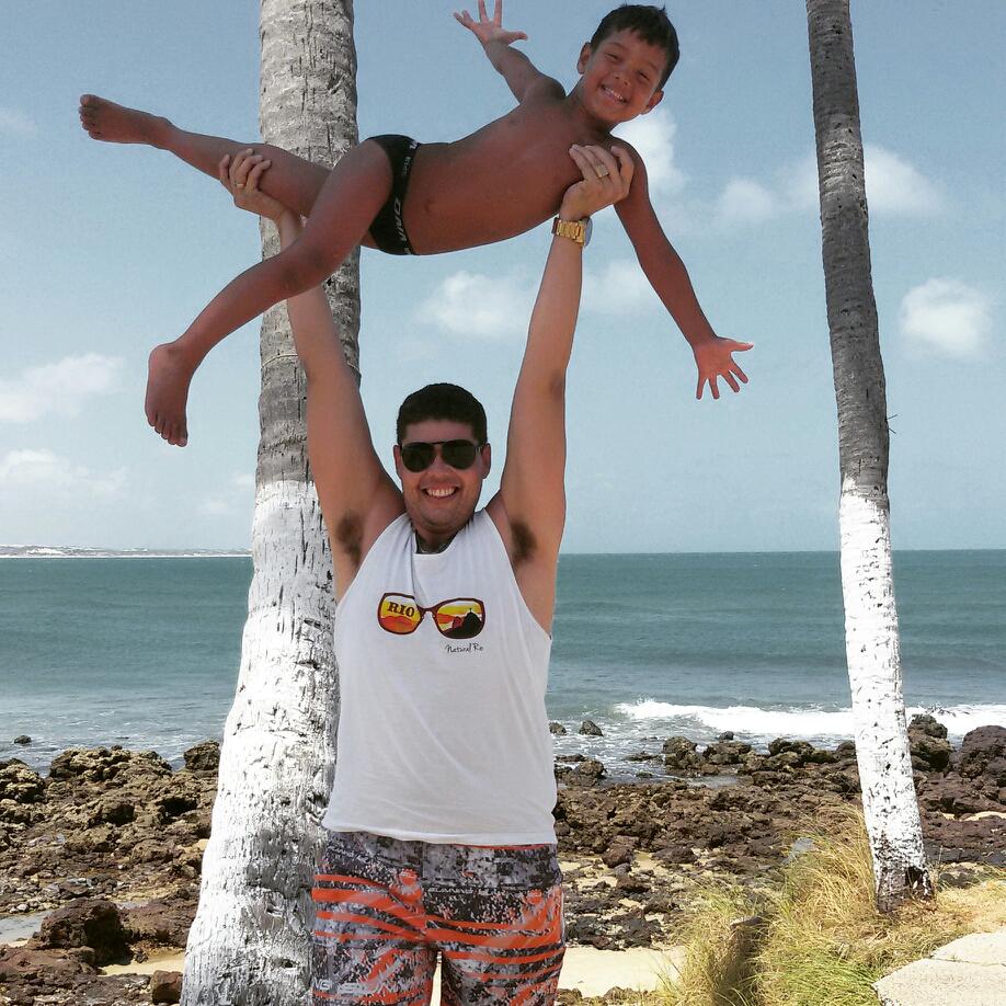 fjuniorofc's tweet photo. Juinão, sabia que te acho um maximo ? - Sou o máximo. ...uhuuuuu  #KiwiApp  http://t.co/V57rkpoXlD http://t.co/ANtY8NVnVW
