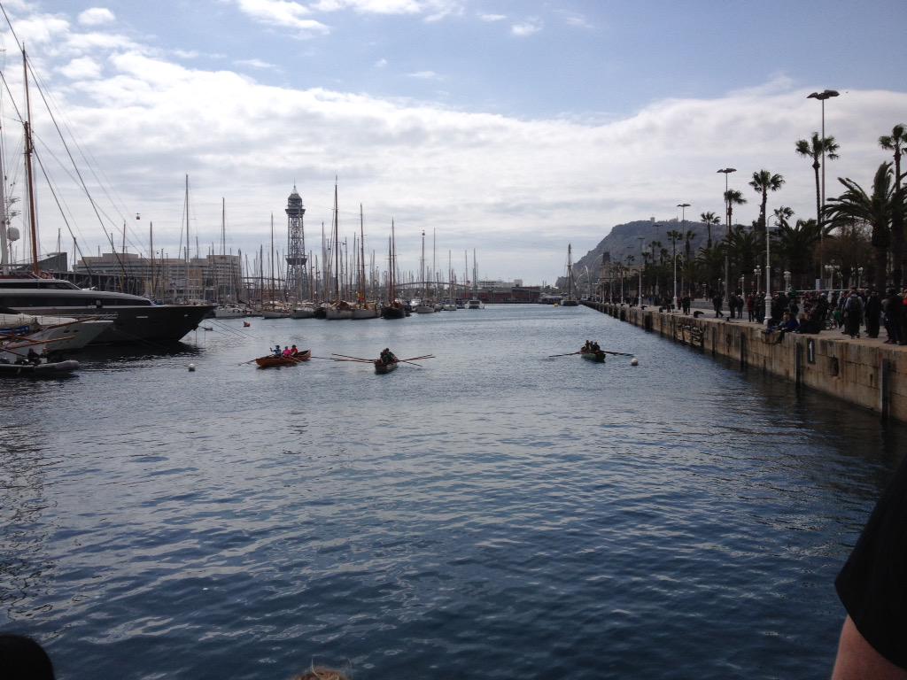 CurachRegataBCN's tweet photo. And they're off! http://t.co/vTuGJEkd4q