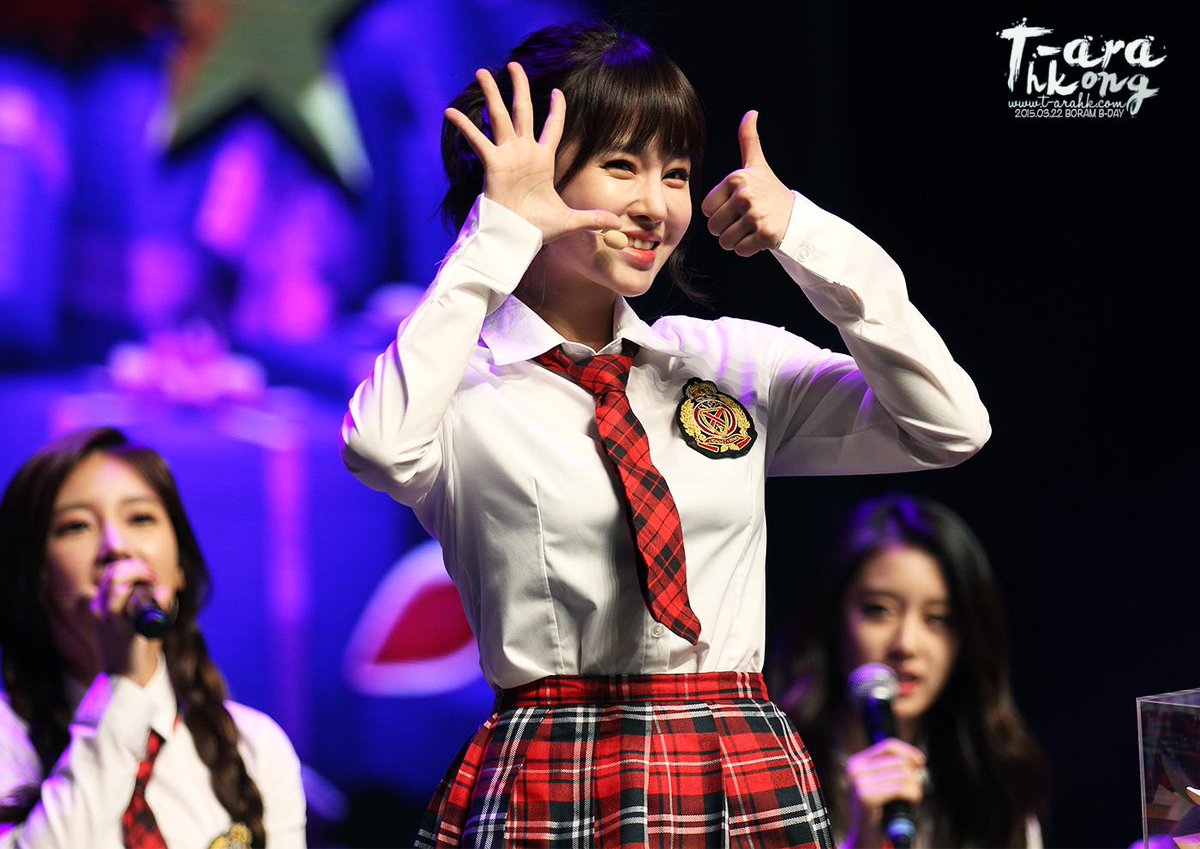 t_arahk's tweet photo. HAPPY BIRTHDAY TO BORAM!! @BoRam_0322 http://t.co/79sfpMU0UM