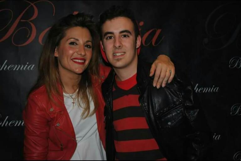 FansClubCastrin's tweet photo. Anoche @Nagore_Robles también quiso estar presente en el bolo del Tete @Castrin91 http://t.co/AS7QcDpeVF