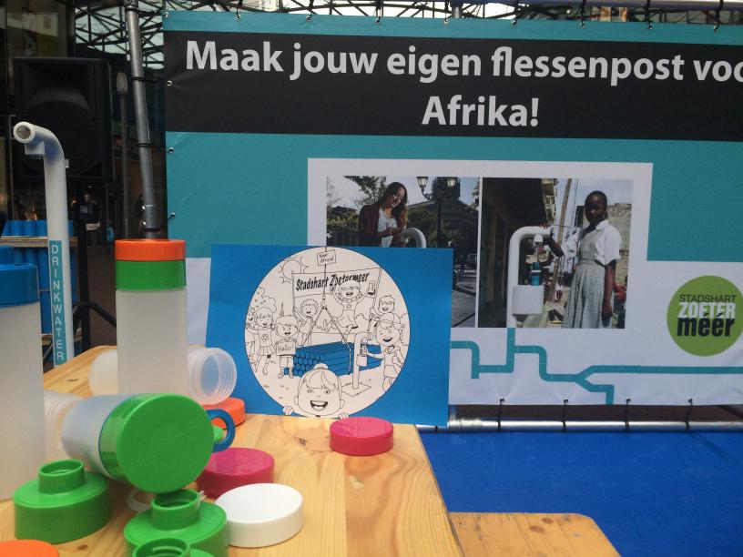 Jointhepipe's tweet photo. #flessenpost voor #Afrika, een kleurplaat voor de klas en herbruikbare fles om hygiënisch te kunnen drinken op school http://t.co/4NIjDmXfPC