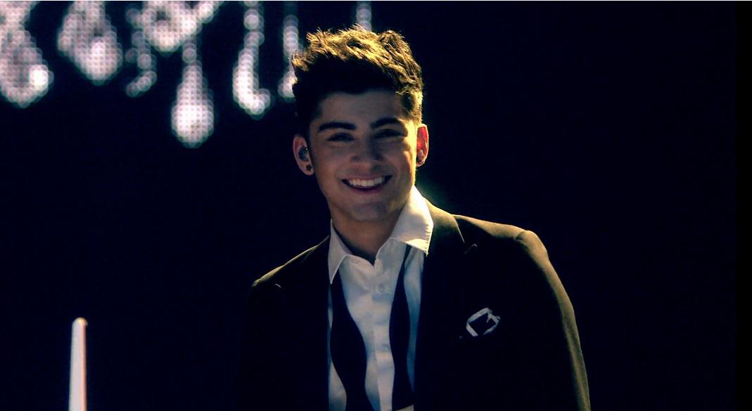 apriyaningrum's tweet photo. โก u'r smile @zaynmalik ."@mitanisaul: โก @netmediatama : Zayn Malik :) #OneDirectionOnNETtv
http://t.co/p7Vu2S44wf"
