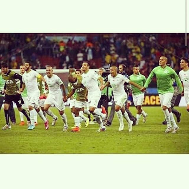 PostDjazair's tweet photo. Ces moments 🙌👏❤💚 http://t.co/BIlNO8f5Bf