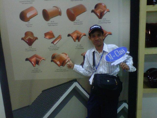 achmadsofari1's tweet photo. @mclassroof #mclassroofkeren I love mclass http://t.co/A2TVCaV6mW