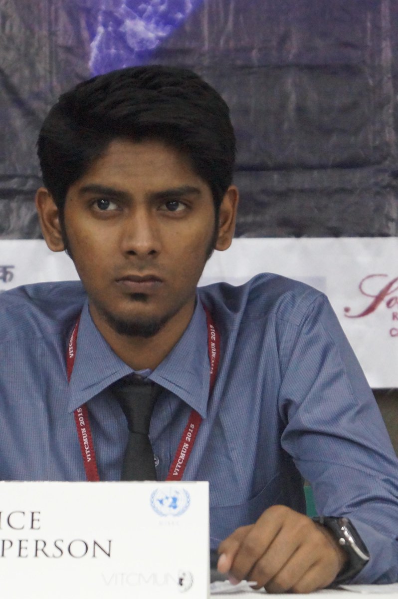 gavitcmun15's tweet photo. Epic Stare Person. @Agent_Sarcastic #BestVCEver #DISECThings #VITCMUN15 http://t.co/0Nbnzt23MG