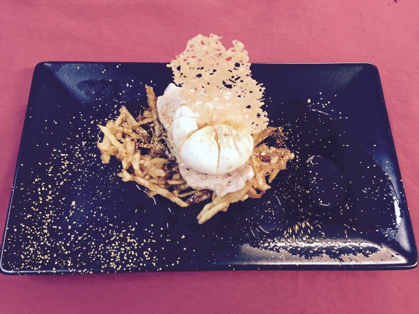 bodegonburlada's tweet photo. Y para acompañar al pintxo Balladin Rock&amp;Roll y Súper Petra de Sesma Brewing #burlada #localbier http://t.co/fTrqiZ71Sn