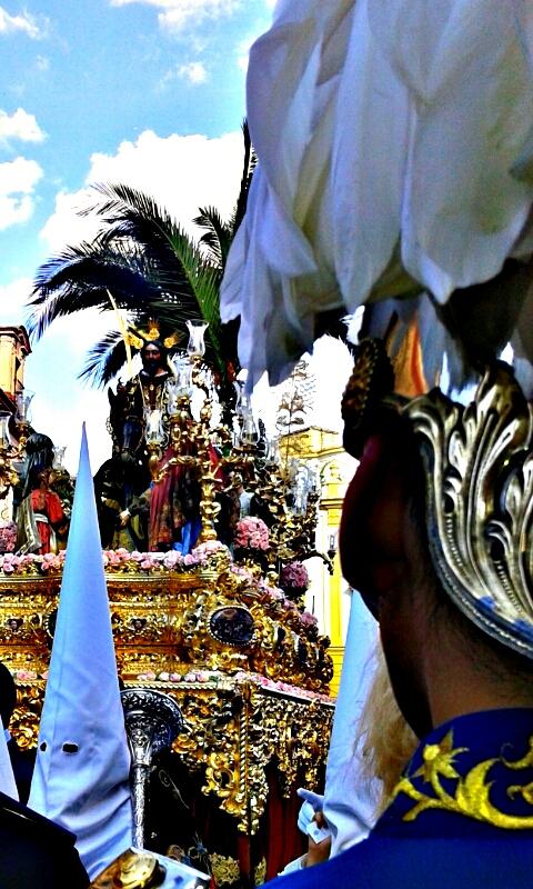 bandasol's tweet photo. En tan solo 7 días, Sevilla te dirá: ¡¡¡Hosanna!!! http://t.co/duHakmGxxe