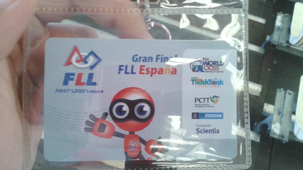 roventustrebu's tweet photo. Se esta llenando el Palacio de Congresos!! Animo equipooo!! #FLLGRANFINAL15 http://t.co/LUx7Qu6jwO