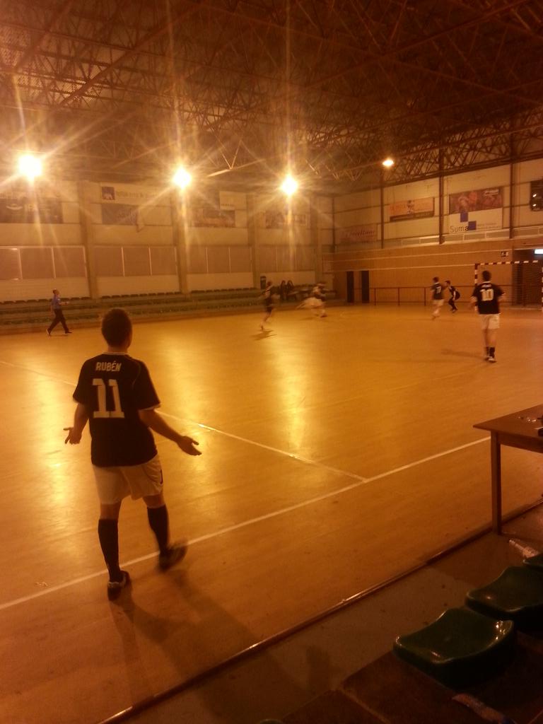 SanchezdeRojas's tweet photo. Fotos del partido de ayer http://t.co/NjJkGzJOsl