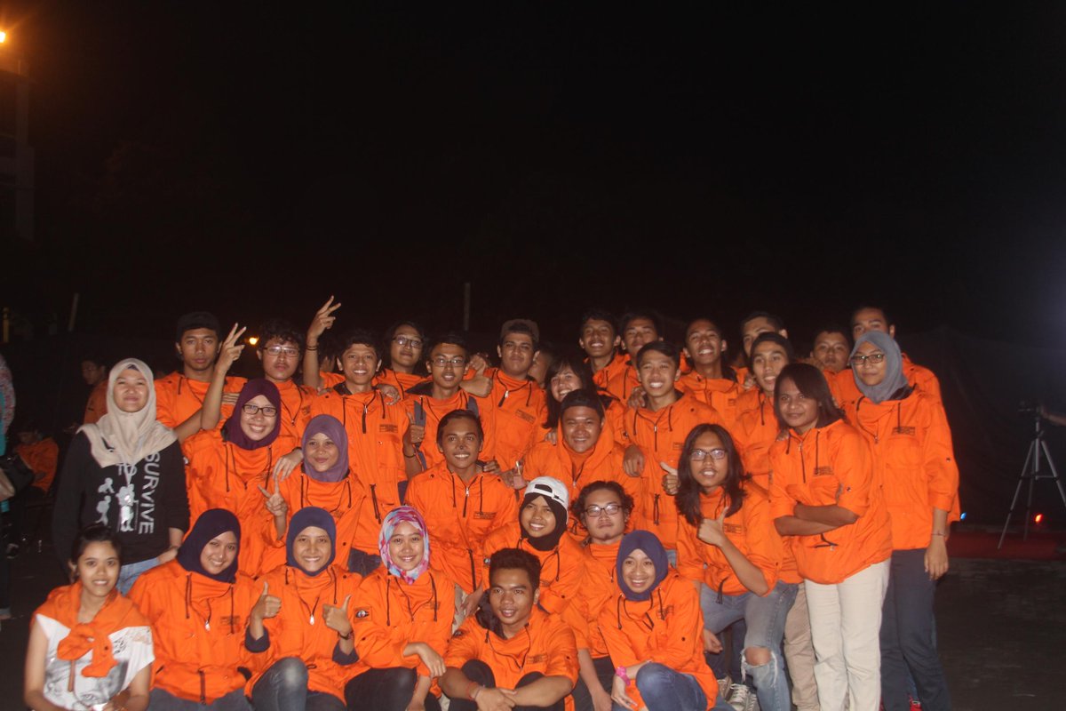 Geologi Unpad 2014 (@ftg14_unpad) on Twitter photo sama-sama akang teteh, makasih sudah menyempatkan waktunya untuk dateng ke wulfenite 2015:) <a href="/TARANTULA_GEO13/">Geologi Unpad 2013</a> sama-sama akang teteh, makasih sudah menyempatkan waktunya untuk dateng ke wulfenite 2015:) <a href="/TARANTULA_GEO13/">Geologi Unpad 2013</a>