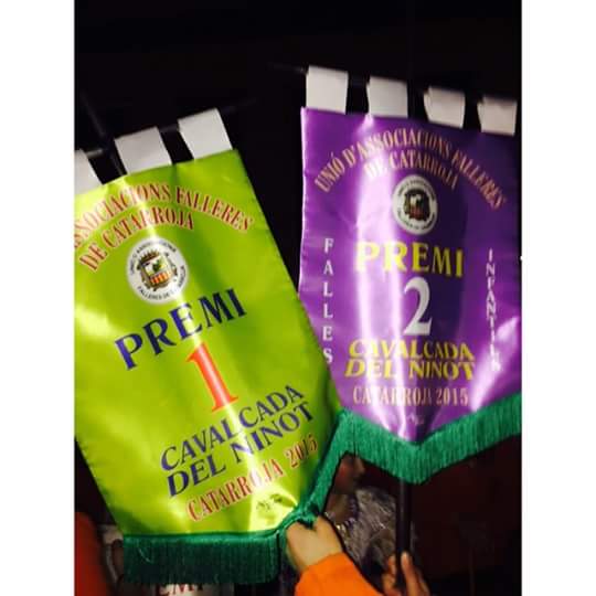 FallaFiliberto's tweet image. 1premi cavalcada major,2 infantil i 1 premis disfressa major i infantil @MalaltdeFalles @act_fallera @CendraDigital