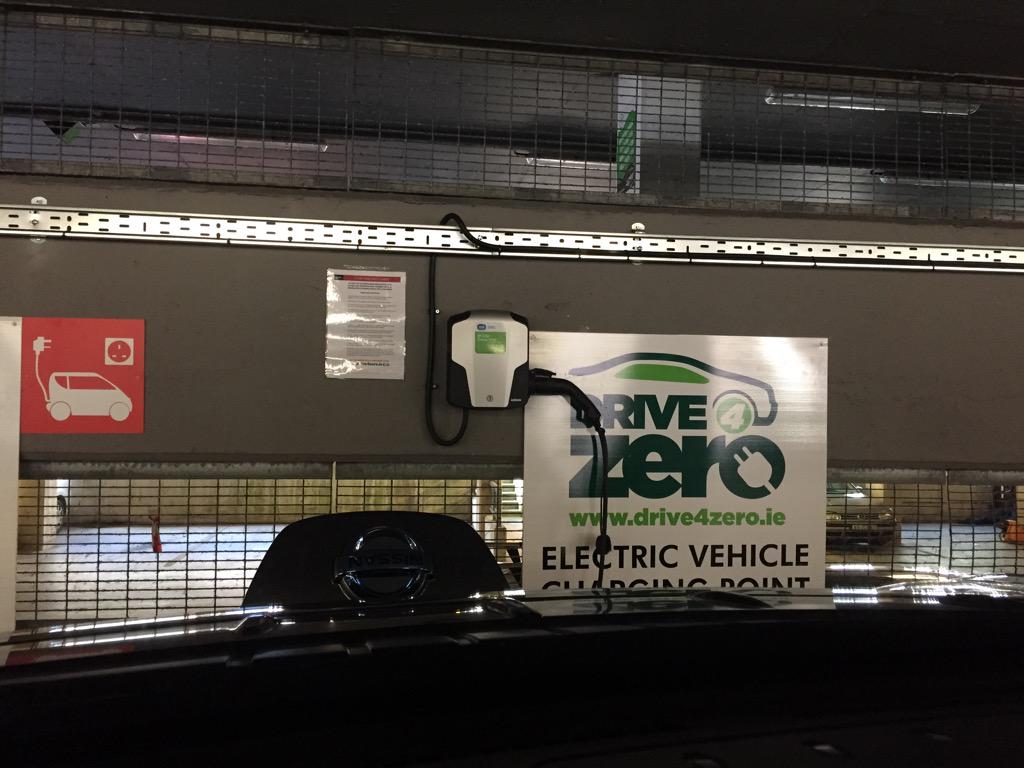 Drive4Zero's tweet photo. Juicing up free of charge at @QPARKIRELAND in Cork this am before a road trip! #zerocost #sundaydrive #drive4zero http://t.co/rDC2L7afEW