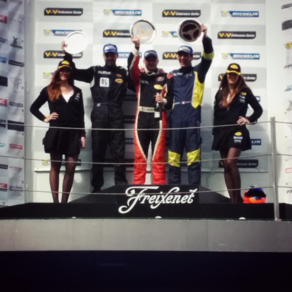 VdeVSports's tweet photo. #CNSprint cat.A. Romain Houiller premier, Gwenaël Delomier deuxième et Cédric Gardin troisième ! #VdeVBarcelone http://t.co/djwnCeQlgz