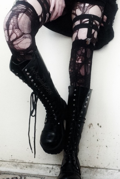 AmorBDSM's tweet photo. http://t.co/CSVa69N8HE