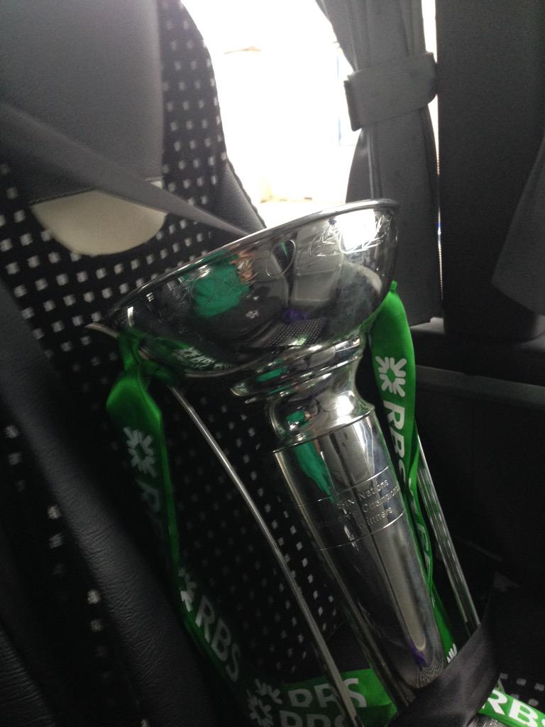 My NEW bus buddy #whataday #stuffofdreams #50caps #dreams #cominghome 🍀🍀🍀😉