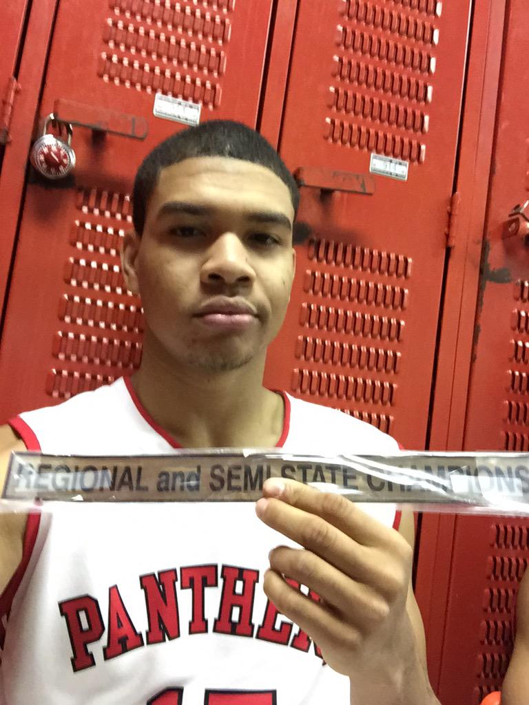 dwayne_gibson12's tweet photo. Can't believe this is my last week of high school basketball...but couldn't imagine it any other way💯🏀🏆 #PTBB #G2W4MB http://t.co/4RsAAHx8AR