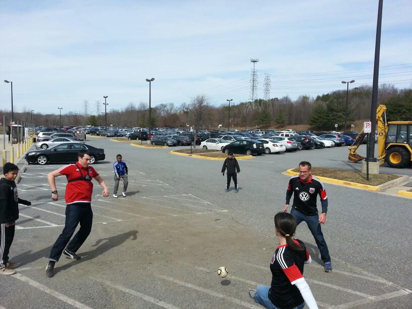 SE_Road_Trips's tweet photo. @DCUyouth in a 5v2 against @nleimbach @mrickling at White Marsh Park &amp; Ride http://t.co/z2LVnJptaT
