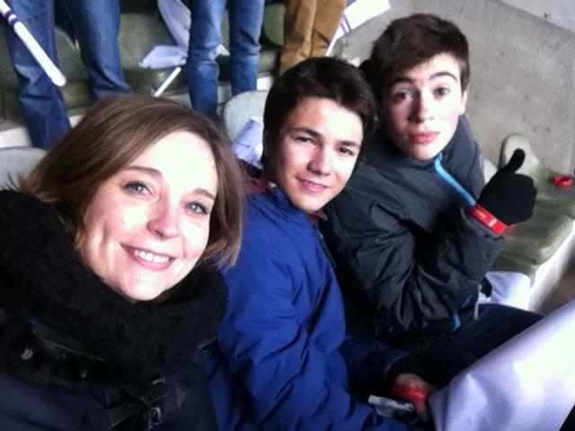 ChrisSchred's tweet photo. Nous on est Prêts pour la #finalecoupe !! Nous On a pris nos précautions 😉😉🚙🚙 http://t.co/L9tS1fEI9o